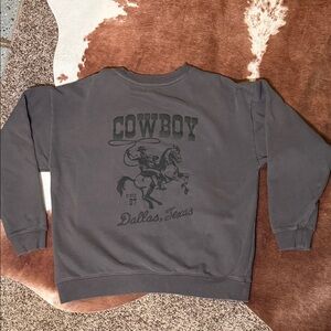 Unisex Cowboy Graphic Dallas Texas Sweatshirt - Dark Grey